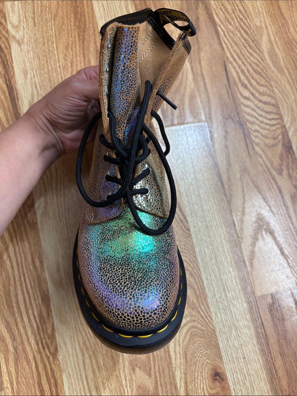 Dr. Martens AirWair Iridescent Sand Suede Leather Rainbow Ray Boots Size 7L - Picture 10 of 16